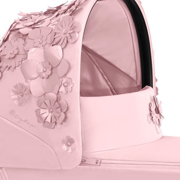 Cybex Priam 4 Lux Carry Cot Simply Flowers Pink | Light Pink Cybex Priam 4 Lux Carry Cot Simply Flowers Pink | Light Pink