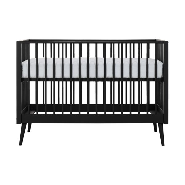Europe Baby Evy Ledikant 60 x 120 cm - Mat Zwart Europe Baby Evy Ledikant 60 x 120 cm - Mat Zwart