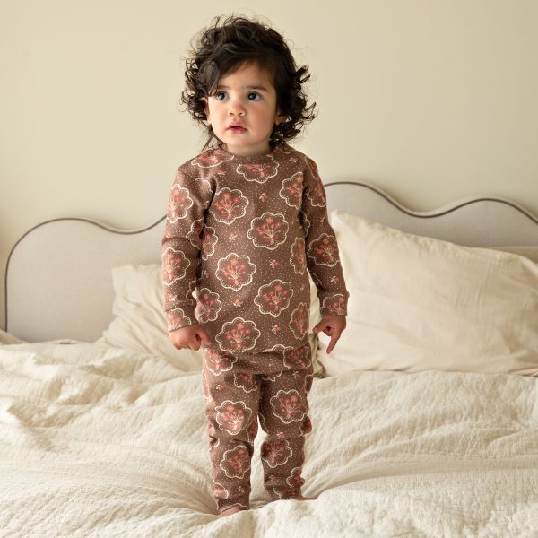 Feetje Maddie Medallion Premium Pyjama - Maat 68 - Bruin Feetje Maddie Medallion Premium Pyjama - Maat 68 - Bruin