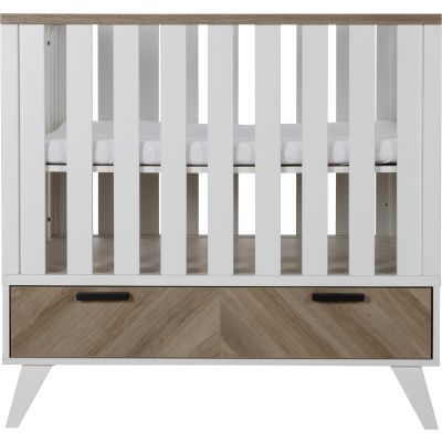 Interbaby Box Met Lade Lancaster Wit/ Visgraatmotief Interbaby Box Met Lade Lancaster Wit/ Visgraatmotief