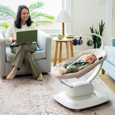 UPPAbaby Mamaroo Smart Babyswing - Charlie - Sand Mélange