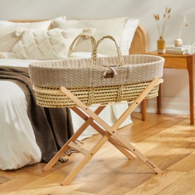 The Little Green Sheep Moses Mandje En Matras Organic Knitted Truffle The Little Green Sheep Moses Mandje En Matras Organic Knitted Truffle