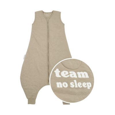 Meyco Baby Slaapzak Jumper Winter Slub Met Team No Sleep Applicatie Taupe / Offwhite 80 cm Meyco Baby Slaapzak Jumper Winter Slub Met Team No Sleep Applicatie Taupe / Offwhite 80 cm