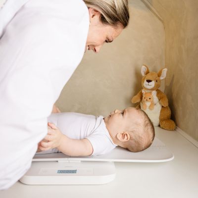 Alecto Babyweegschaal - BC70 - Opvouwbaar Alecto Babyweegschaal - BC70 - Opvouwbaar