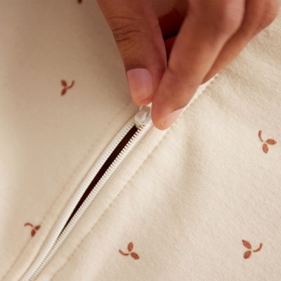 Love To Dream SwaddleUp™ 1.5 TOG - Fase 1 - Maat S - Twigs Love To Dream SwaddleUp™ 1.5 TOG - Fase 1 - Maat S - Twigs