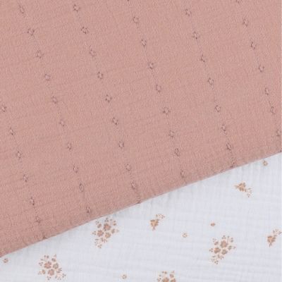 Noukie's Box/Bedbumper - Vintage Flowers - Roze Noukie's Box/Bedbumper - Vintage Flowers - Roze