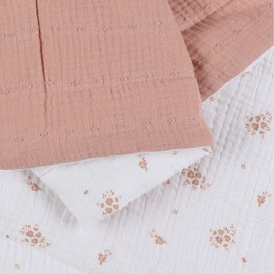 Noukie's Deken - Vintage Flowers - Wit/Roze Noukie's Deken - Vintage Flowers - Wit/Roze