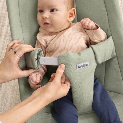 BabyBjörn Begin Wipstoeltje - Geweven - Lichtgroen BabyBjörn Begin Wipstoeltje - Geweven - Lichtgroen