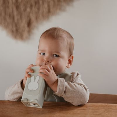 Nijntje Drinkpakjeshouder - Groen Nijntje Drinkpakjeshouder - Groen