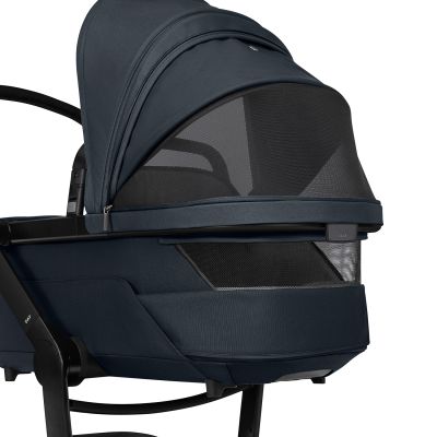 Joolz Day 5 3-in-1 Kinderwagen Met Base - Dark Navy Blue Joolz Day 5 3-in-1 Kinderwagen Met Base - Dark Navy Blue