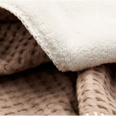Koeka Ledikantdeken Wafel/Teddy Oslo Caffe 100 x 150 Koeka Ledikantdeken Wafel/Teddy Oslo Caffe 100 x 150
