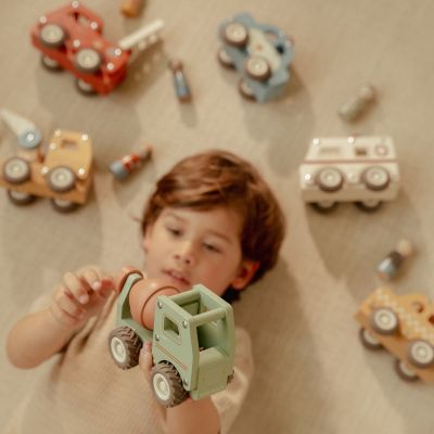 Little Dutch Cementwagen Inclusief Pegdoll – Hout Little Dutch Cementwagen Inclusief Pegdoll – Hout