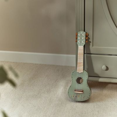 Little Dutch Safari Friends Houten Gitaar - Groen Little Dutch Safari Friends Houten Gitaar - Groen