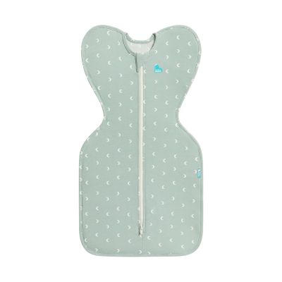 Love To Dream SwaddleUp™ 1.0 TOG – Fase 1 – Maat S – Olive Moon Love To Dream SwaddleUp™ 1.0 TOG – Fase 1 – Maat S – Olive Moon