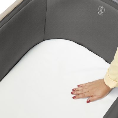 Maxi-Cosi Iora Babywieg - Beyond Graphite Maxi-Cosi Iora Babywieg - Beyond Graphite