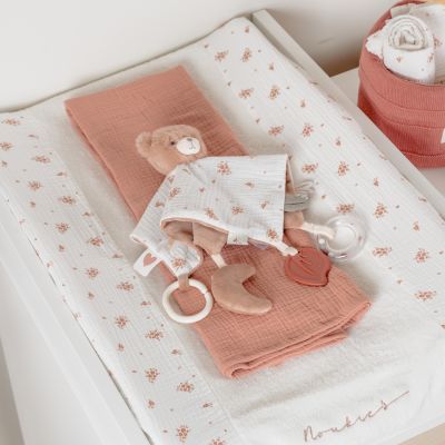 Noukie's Activiteitenknuffel - Lily - Vintage Flowers Noukie's Activiteitenknuffel - Lily - Vintage Flowers