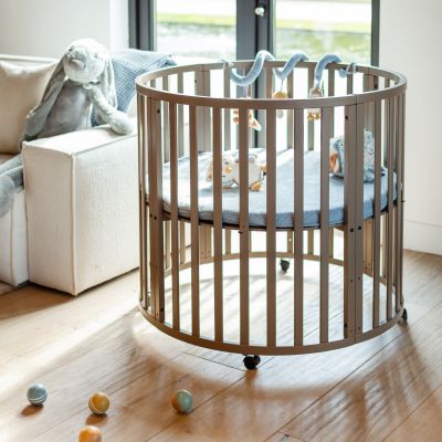 Puck Ronde Box - Chestnut - Inclusief Matras