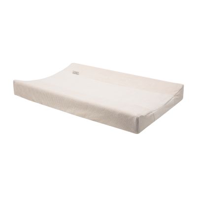 Witlof For Kids Aankleedkussenhoes Soft Sand Velvet Rib 70 x 50 cm Witlof For Kids Aankleedkussenhoes Soft Sand Velvet Rib 70 x 50 cm