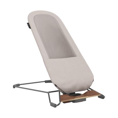 UPPAbaby Mira V2 3-in-1 Wipstoeltje - Townsend - Beige / Walnoot UPPAbaby Mira V2 3-in-1 Wipstoeltje - Townsend - Beige / Walnoot