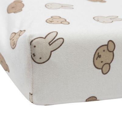 Jollein Aankleedkussenhoes - Jersey - 50x70 cm - Miffy And Friends Jollein Aankleedkussenhoes - Jersey - 50x70 cm - Miffy And Friends