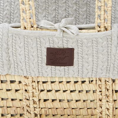 The Little Green Sheep Natural Knitted Moses Dove