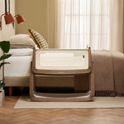 Snuz Co-Sleeper SnüzPod⁵ - Walnut