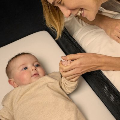 Snuz Bedside Crib SnuzPod Studio Brooklyn Graphite Snuz Bedside Crib SnuzPod Studio Brooklyn Graphite