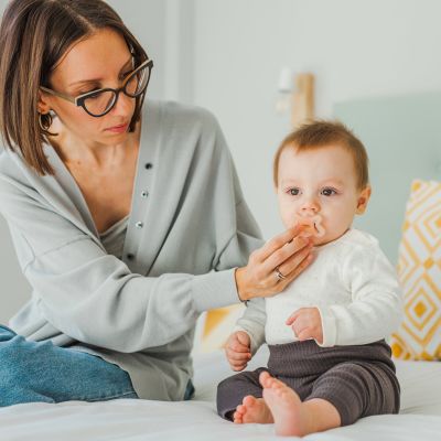 Suavinex Zero Zero Fopspeen Symmetrisch - -2/2 Mnd - Silicone - Fair Suavinex Zero Zero Fopspeen Symmetrisch - -2/2 Mnd - Silicone - Fair