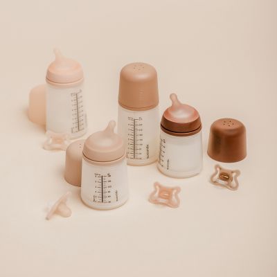 Suavinex Zero Zero Fopspeen Symmetrisch - -2/2 Mnd - Silicone - Medium Suavinex Zero Zero Fopspeen Symmetrisch - -2/2 Mnd - Silicone - Medium