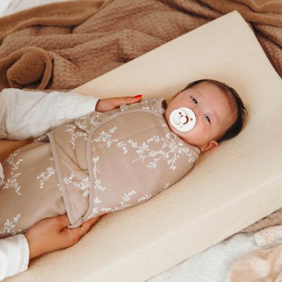 Meyco Baby SwaddleMeyco Inbakerdoek Gevoerd Branches Sand 0-3 Maanden
