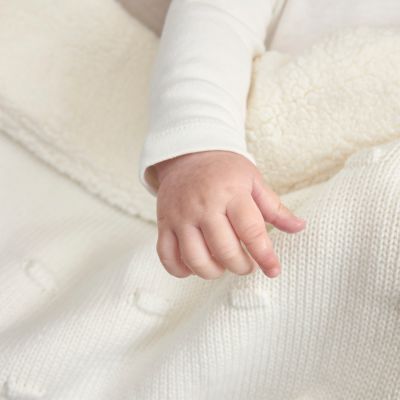 Meyco Baby Wiegdeken Teddy Knots Offwhite 75 x 100 cm