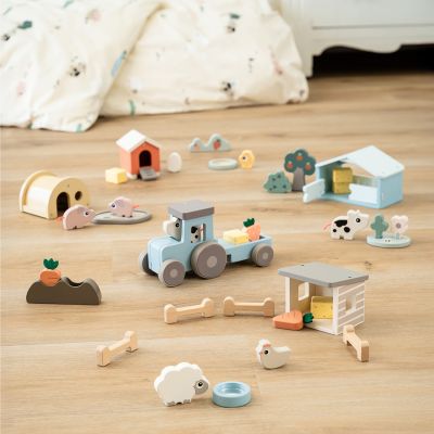Done by Deer Houten Tractor - Tiny Farm Dotti - Blue