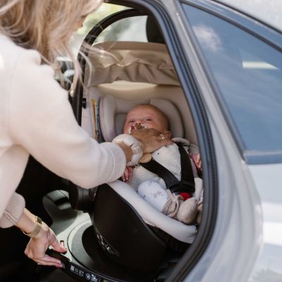 Dubatti by Britax Römer BABY-SAFE PRO Autostoeltje - Tofu Gray Dubatti by Britax Römer BABY-SAFE PRO Autostoeltje - Tofu Gray