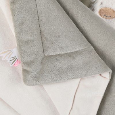 Noukie's F&O Deken - 100 x 140 cm - Veloudoux - Kaki Noukie's F&O Deken - 100 x 140 cm - Veloudoux - Kaki