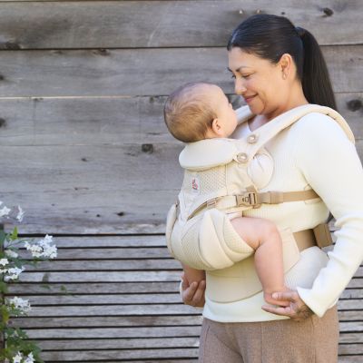 Ergobaby Omni Classic Draagzak - Mesh - Natural Beige Ergobaby Omni Classic Draagzak - Mesh - Natural Beige