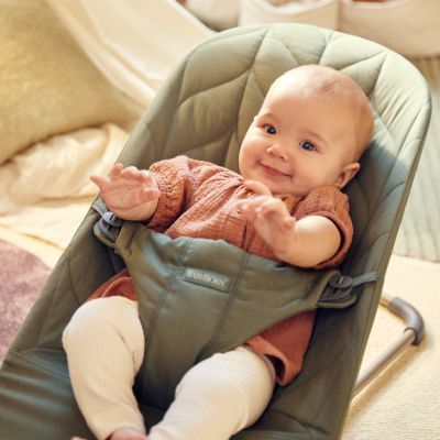 BabyBjörn Bliss Wipstoel - Geweven Kroonblad Quilt - Donkergroen