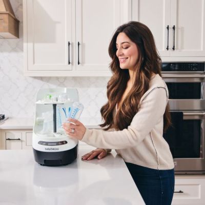 Baby Brezza One Step Food Maker Deluxe & Bottle Washer Pro - Black/White