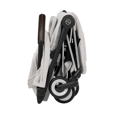 Cybex Coya Style Buggy Met Reiswieg - Chrome Brown/City Grey Cybex Coya Style Buggy Met Reiswieg - Chrome Brown/City Grey