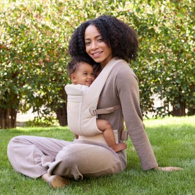 Ergobaby Omni Lite Mesh Draagzak - Natural Beige Ergobaby Omni Lite Mesh Draagzak - Natural Beige