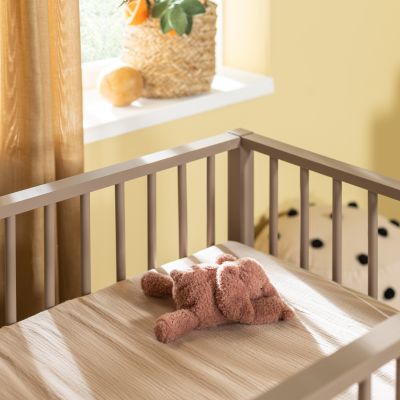 Europe Baby Evy Ledikant 60 x 120 cm - Chestnut Europe Baby Evy Ledikant 60 x 120 cm - Chestnut