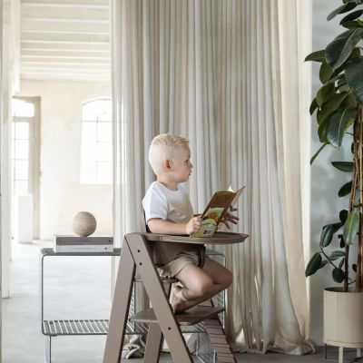 Kidsmill Up! Kinderstoel Beukenhout Incl. Kunststof Babyset - Chestnut Kidsmill Up! Kinderstoel Beukenhout Incl. Kunststof Babyset - Chestnut