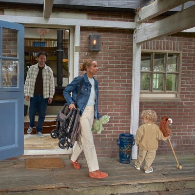Easywalker Miley GO Buggy - Chestnut Brown Easywalker Miley GO Buggy - Chestnut Brown