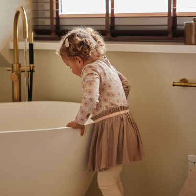 Dirkje Jurk Flower – Taupe Offwhite – Maat 56