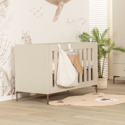 TWF Ledikant 60 x 120 - Commode 3 Laden - Hanglegkast 2 Deuren 1 Lade Salerno Metaal