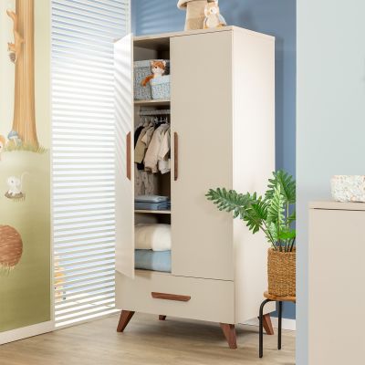 TWF Ledikant 60 x 120 - Commode 3 Laden - Hanglegkast 2 Deuren 1 Lade Salerno Walnoot
