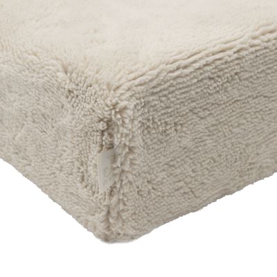 Jollein Aankleedkussenhoes Fluffy - 50 x 70 cm - Sand Jollein Aankleedkussenhoes Fluffy - 50 x 70 cm - Sand
