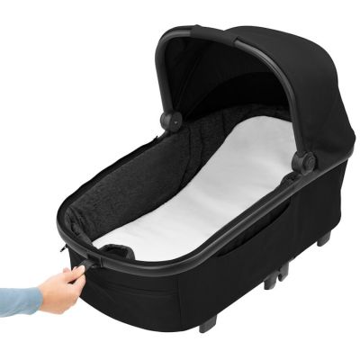 Maxi-Cosi Lila XP Plus Kinderwagen 2-in-1 - Essential Black (Black Frame & Black Leather) Maxi-Cosi Lila XP Plus Kinderwagen 2-in-1 - Essential Black (Black Frame & Black Leather)