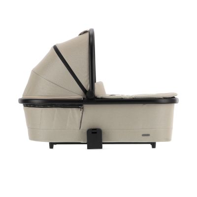 Qute Q-Rider Plus Kinderwagen - Mineral Clay | Kidsriver Curve Autostoel - Clay | Kidsriver Isofix Base Qute Q-Rider Plus Kinderwagen - Mineral Clay | Kidsriver Curve Autostoel - Clay | Kidsriver Isofix Base